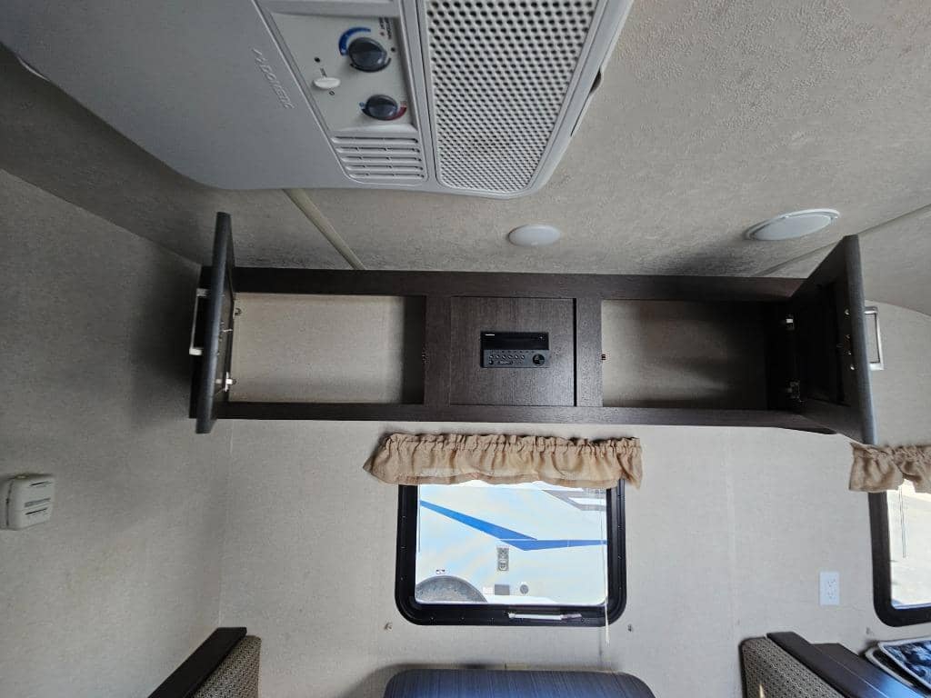 2018 Forest River RV 2018 Forest River RV Evo - thumbnail 12