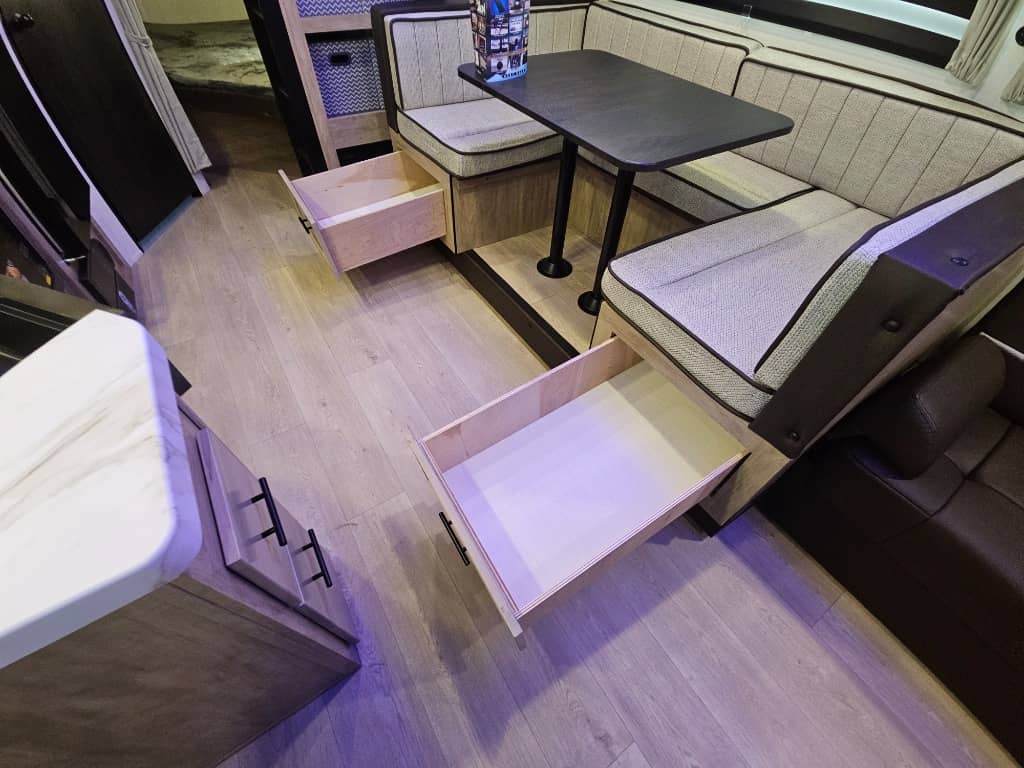 2026 Forest River 2026 Forest River Cherokee Grey Wolf - thumbnail 13