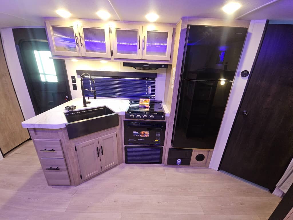 2026 Forest River 2026 Forest River Cherokee Grey Wolf - thumbnail 16