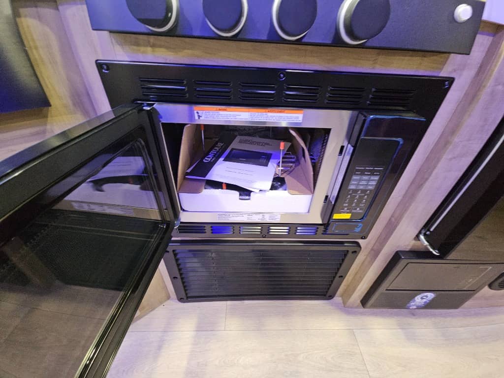 2026 Forest River 2026 Forest River Cherokee Grey Wolf - thumbnail 20