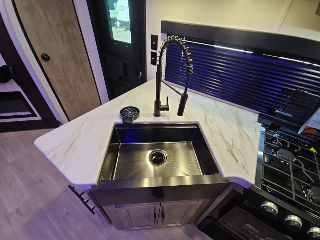 2026 Forest River 2026 Forest River Cherokee Grey Wolf - thumbnail 21