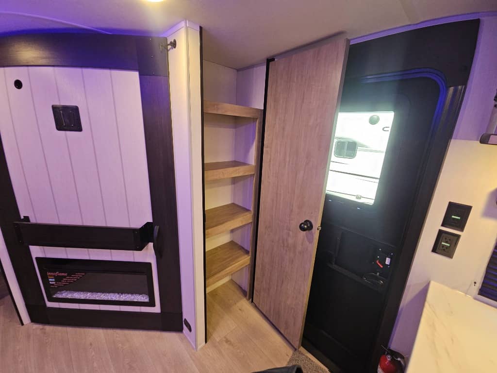 2026 Forest River 2026 Forest River Cherokee Grey Wolf - thumbnail 23