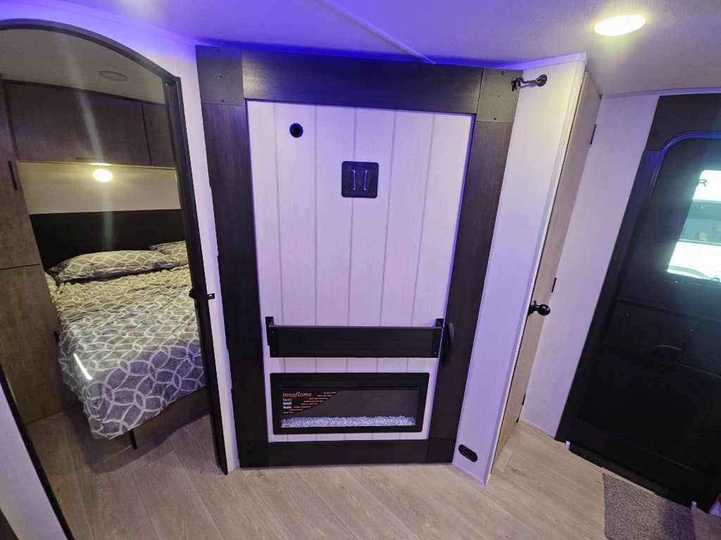 2026 Forest River 2026 Forest River Cherokee Grey Wolf - thumbnail 24