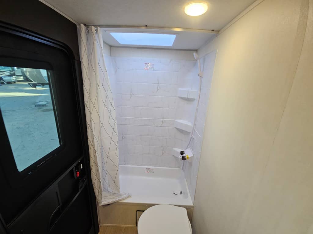 2026 Forest River 2026 Forest River Cherokee Grey Wolf - thumbnail 34