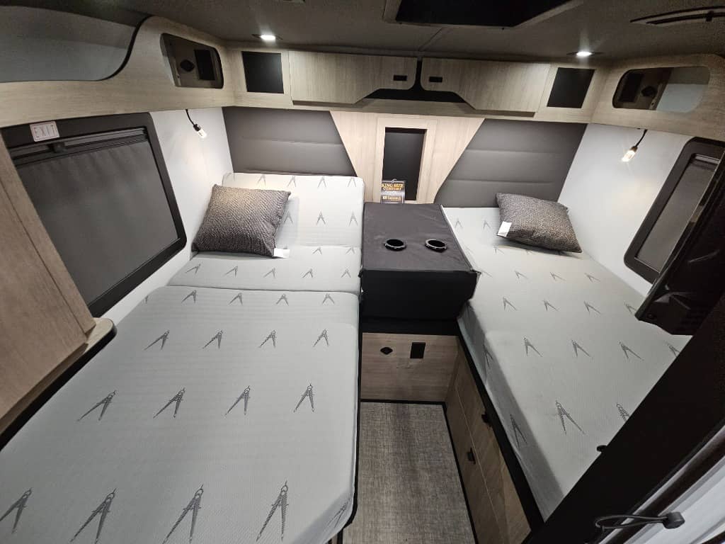 2026 Grand Design 2026 Grand Design Lineage Series M - thumbnail 28