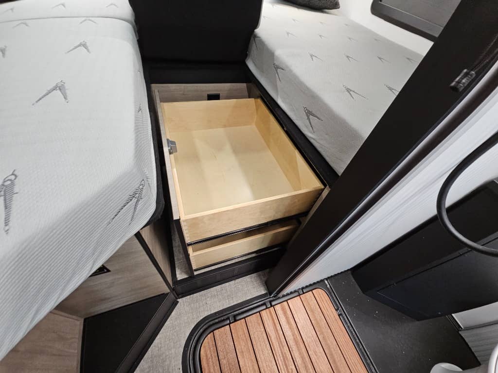 2026 Grand Design 2026 Grand Design Lineage Series M - thumbnail 30