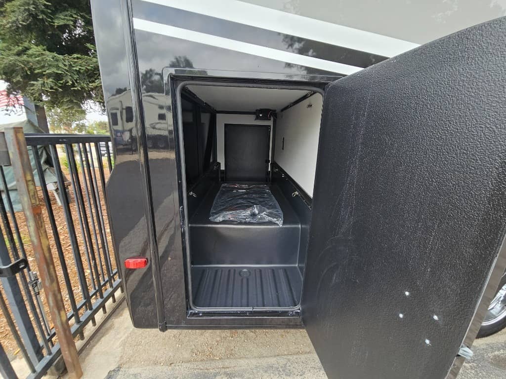 2026 Grand Design 2026 Grand Design Lineage Series M - thumbnail 53