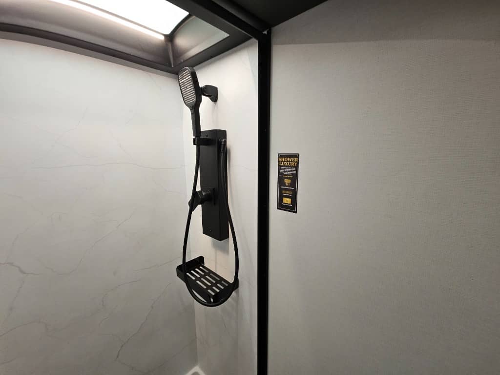 2026 Grand Design 2026 Grand Design Lineage Series M - thumbnail 38