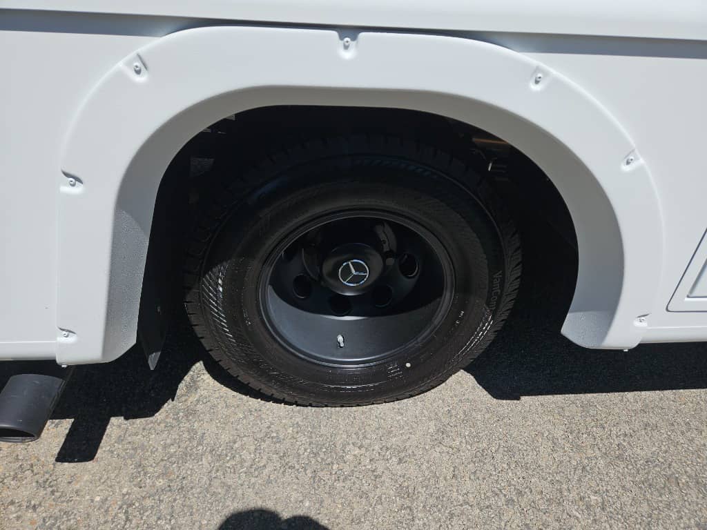 2026 Grand Design 2026 Grand Design Lineage Series M - thumbnail 53