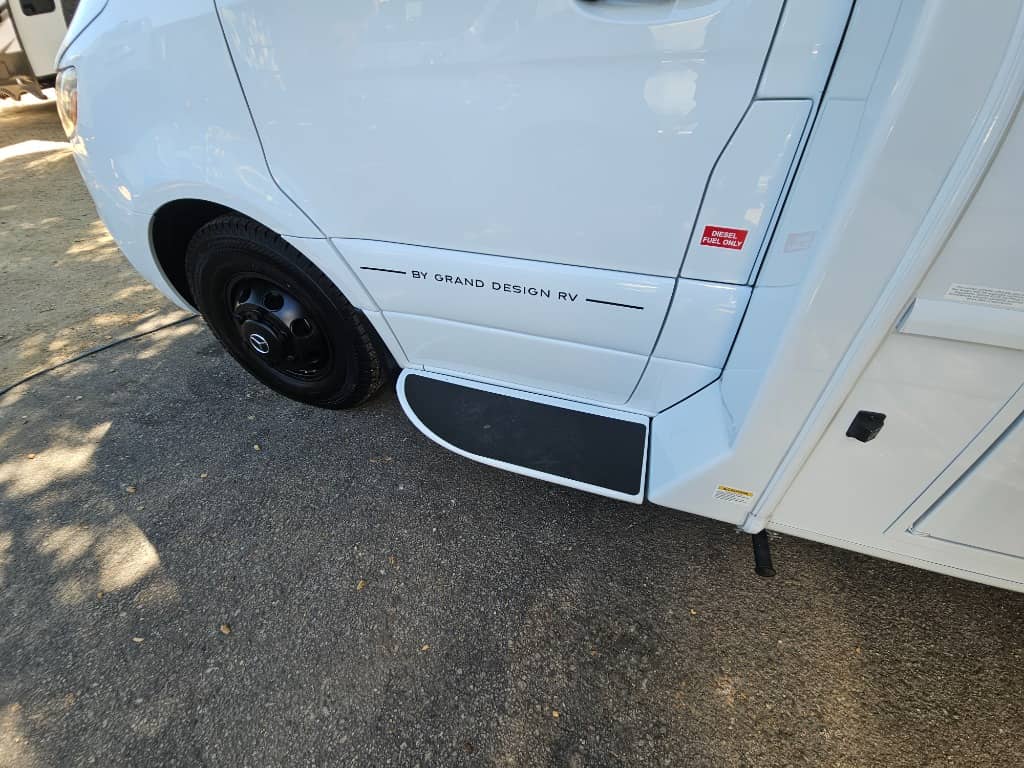 2026 Grand Design 2026 Grand Design Lineage Series M - thumbnail 63