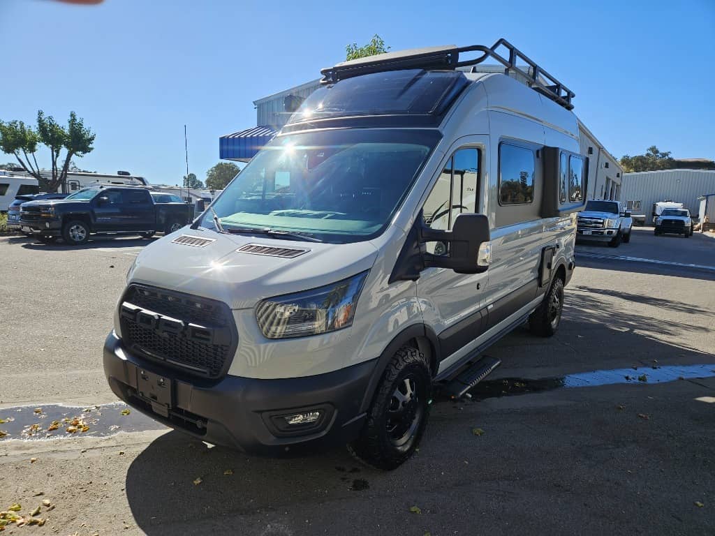 2026 Grand Design 2026 Grand Design Lineage Series Vt - thumbnail 5