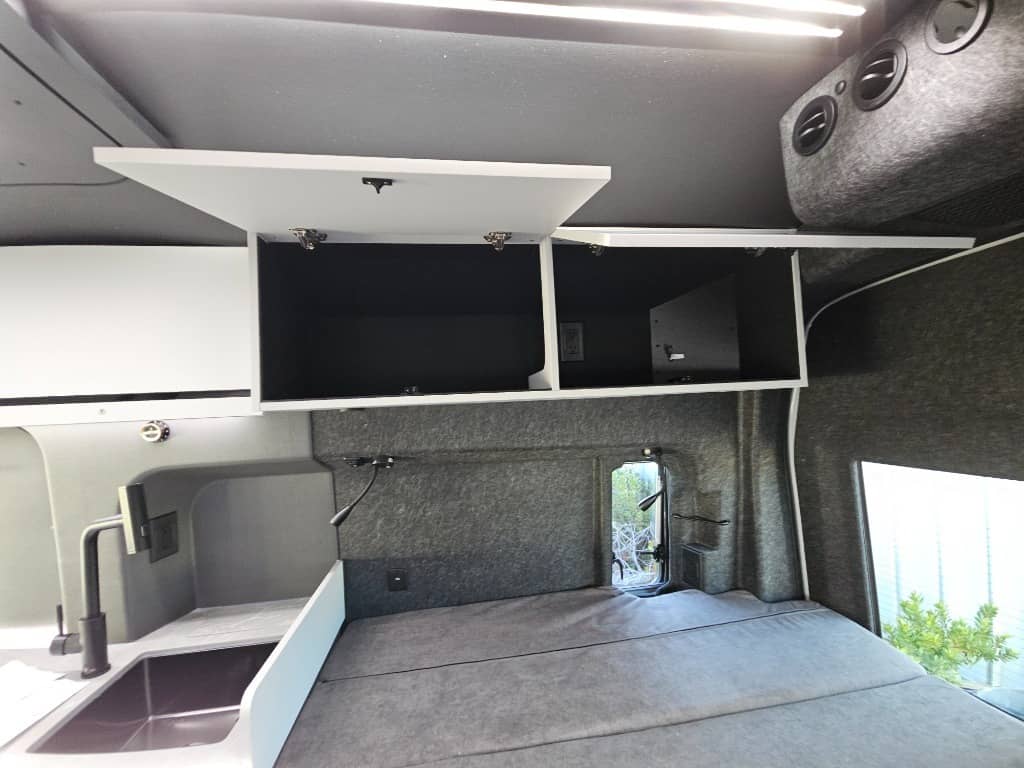 2026 Grand Design 2026 Grand Design Lineage Series Vt - thumbnail 13