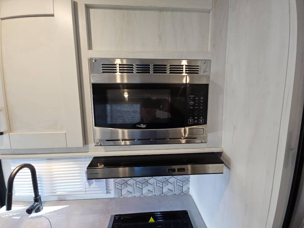 2025 Gulf Stream 2025 Gulf Stream Conquest - thumbnail 34