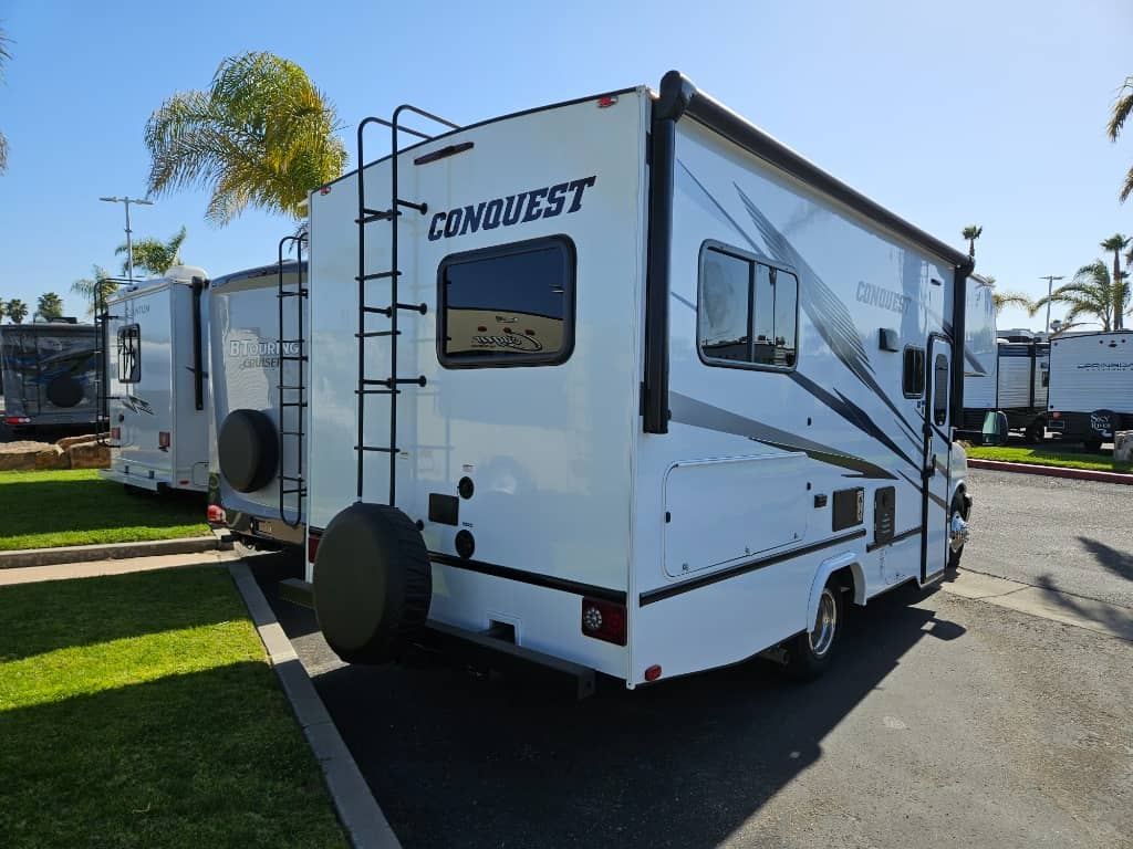 2025 Gulf Stream 2025 Gulf Stream Conquest - thumbnail 3