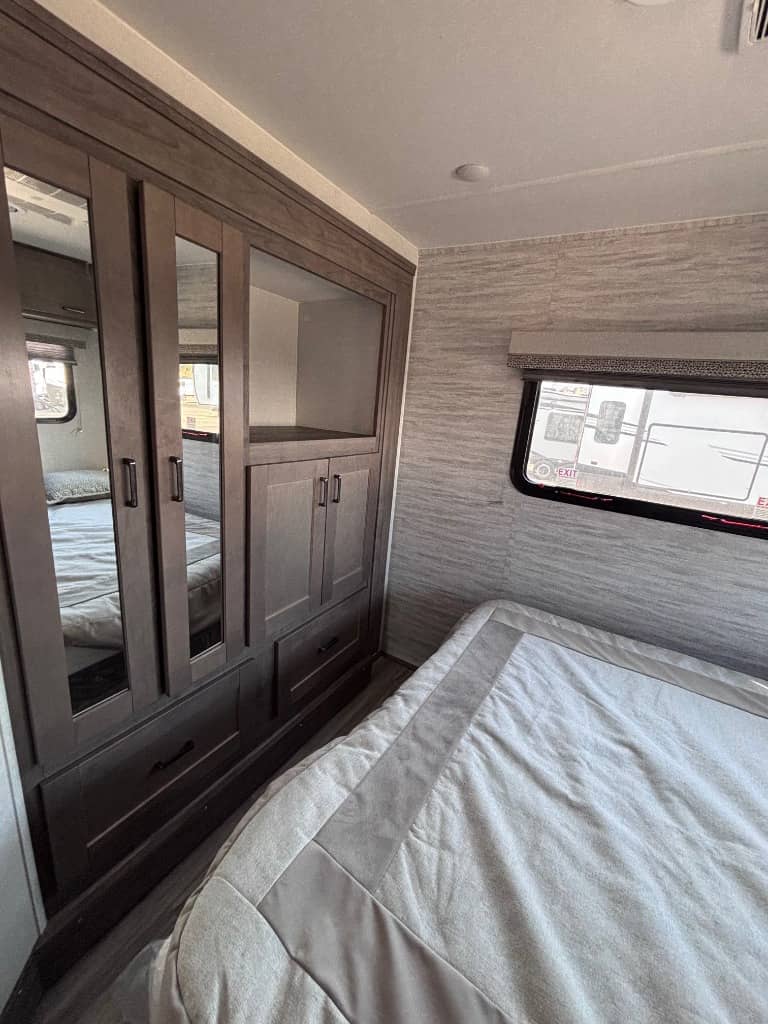 2026 Gulf Stream RV 2026 Gulf Stream RV Conquest  - thumbnail 3