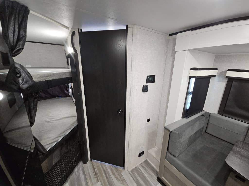 2025 Jayco 2025 Jayco Jay Feather - thumbnail 15