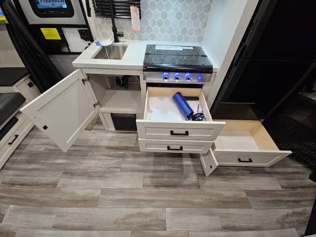 2025 Jayco 2025 Jayco Jay Feather - thumbnail 34