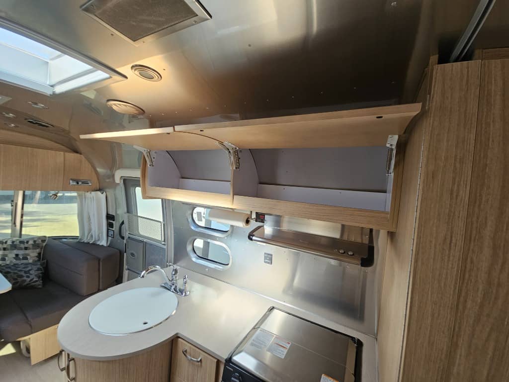 2019 Airstream 2019 Airstream Flying Cloud - thumbnail 20