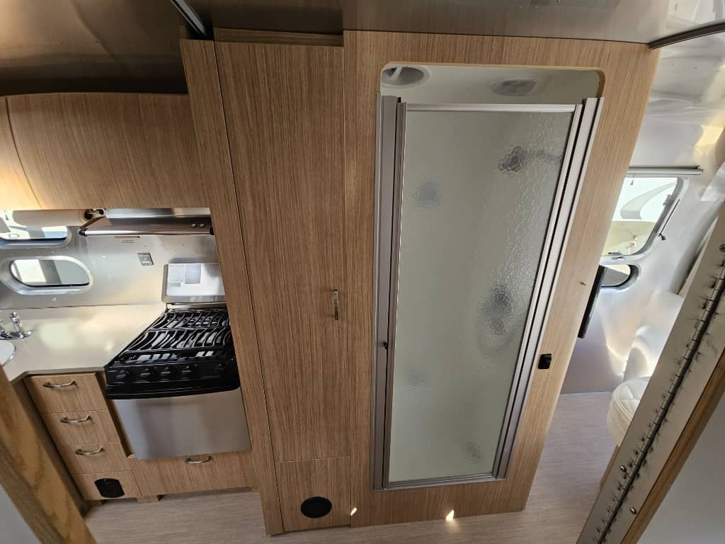 2019 Airstream 2019 Airstream Flying Cloud - thumbnail 31