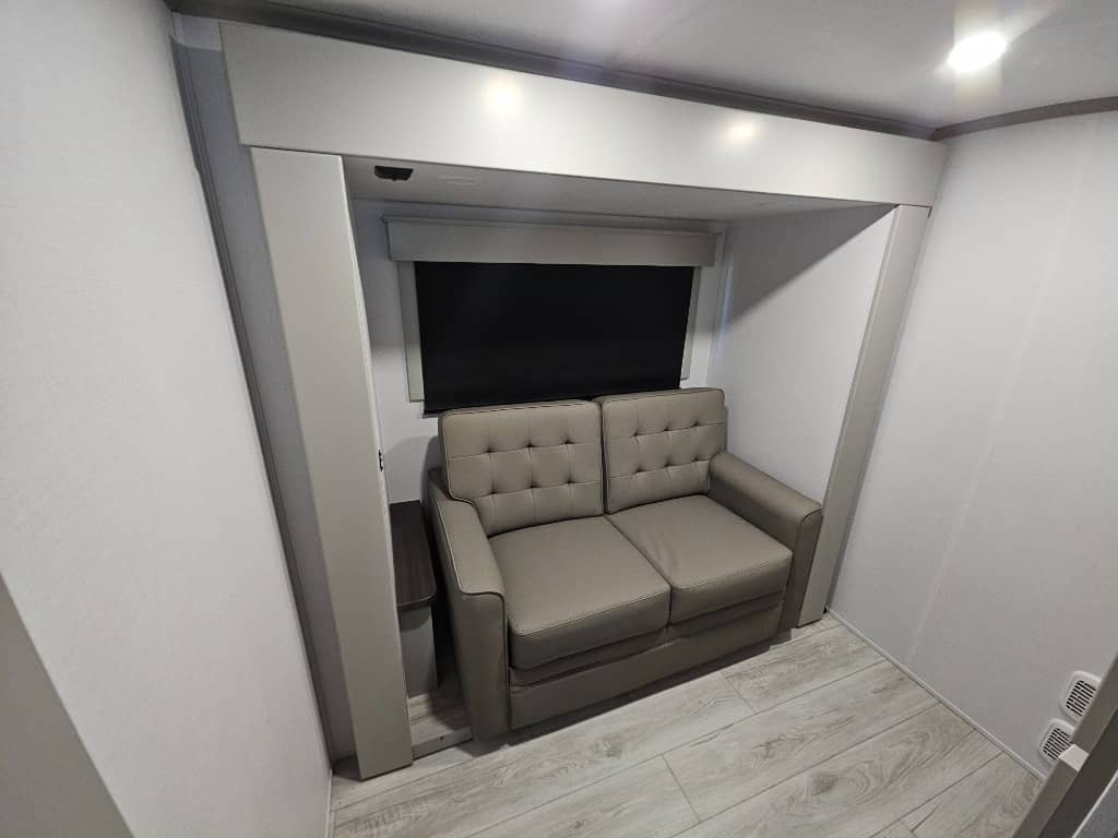 2025 Keystone RV 2025 Keystone RV Montana High Country - thumbnail 30