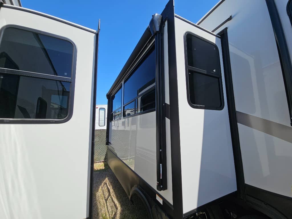 2025 Keystone RV 2025 Keystone RV Montana High Country - thumbnail 61