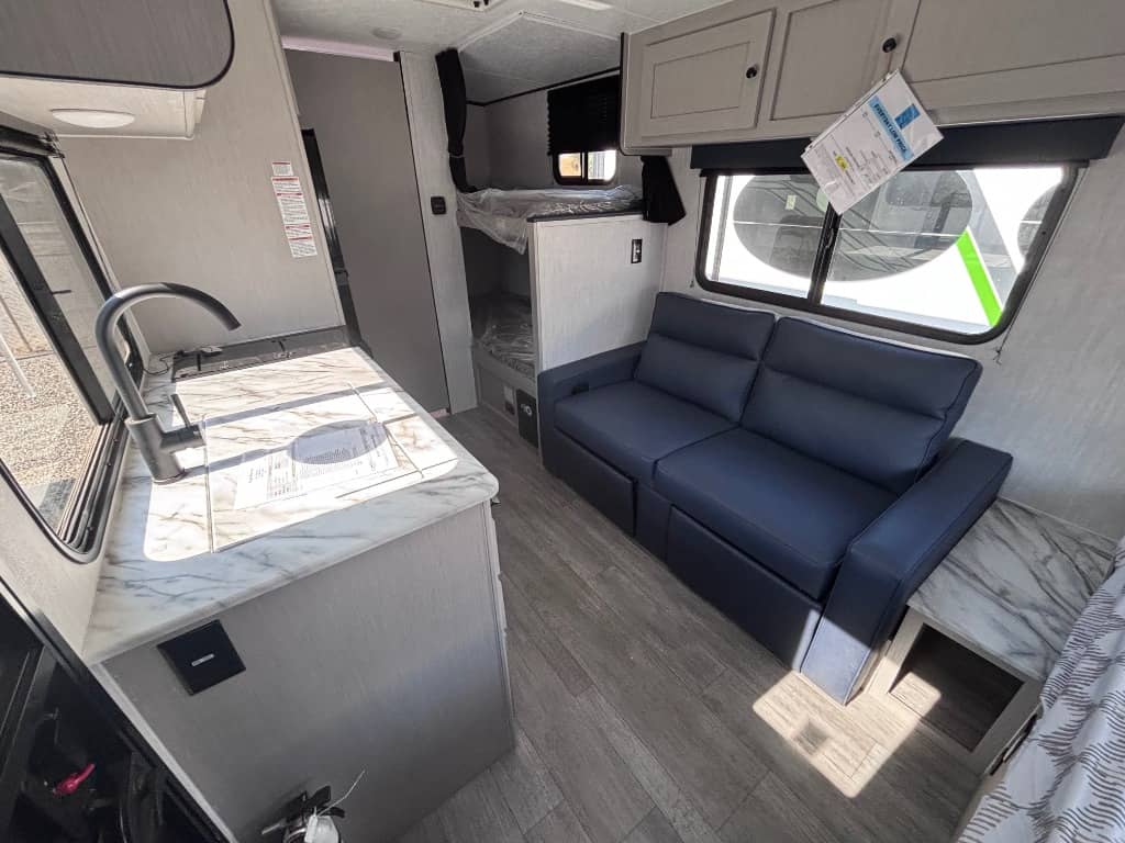 2025 Coachmen 2025 Coachmen Apex Nano - thumbnail 5
