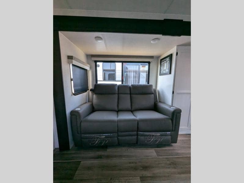 2025 Venture RV 2025 Venture RV Stratus - thumbnail 4