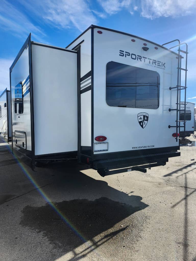 2025 Venture RV 2025 Venture RV SportTrek Touring Edition - thumbnail 4