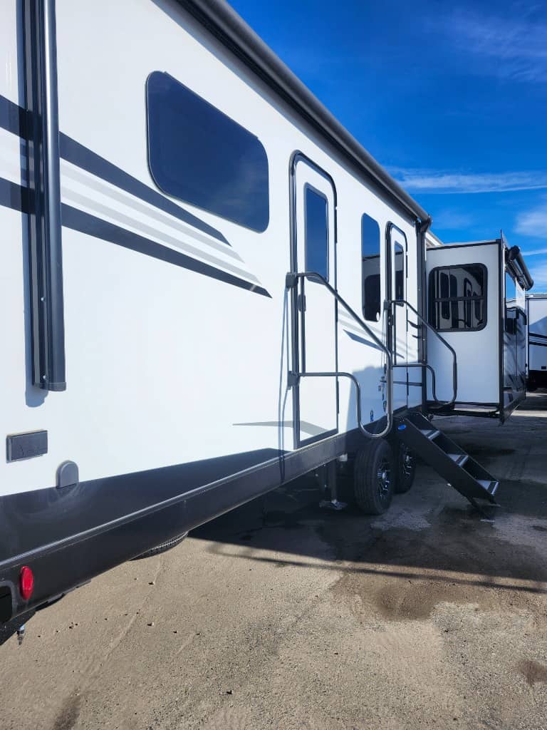 2025 Venture RV 2025 Venture RV SportTrek Touring Edition - thumbnail 6