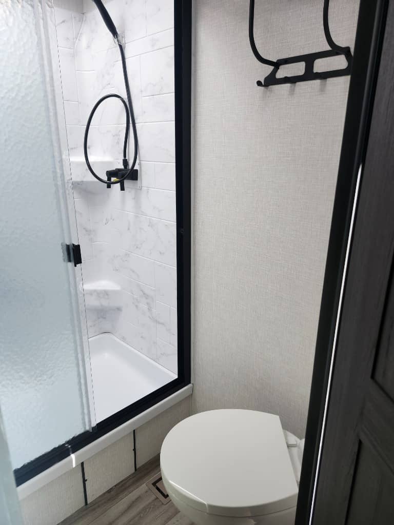 2025 Venture RV 2025 Venture RV SportTrek Touring Edition - thumbnail 14