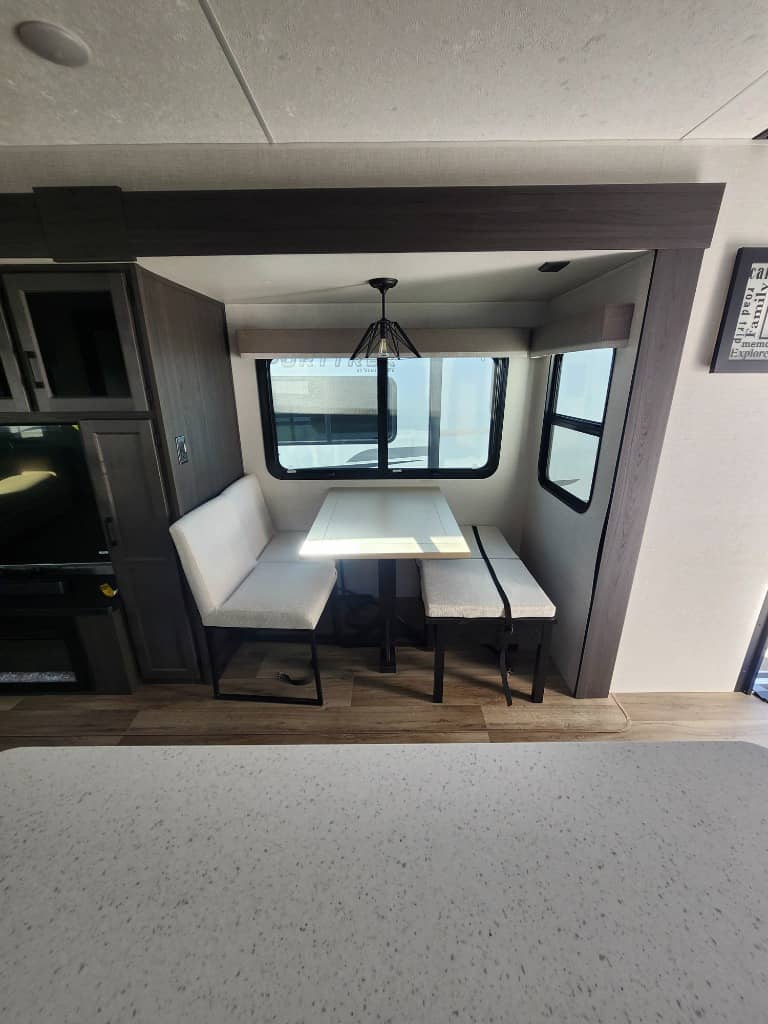 2025 Venture RV 2025 Venture RV SportTrek Touring Edition - thumbnail 19