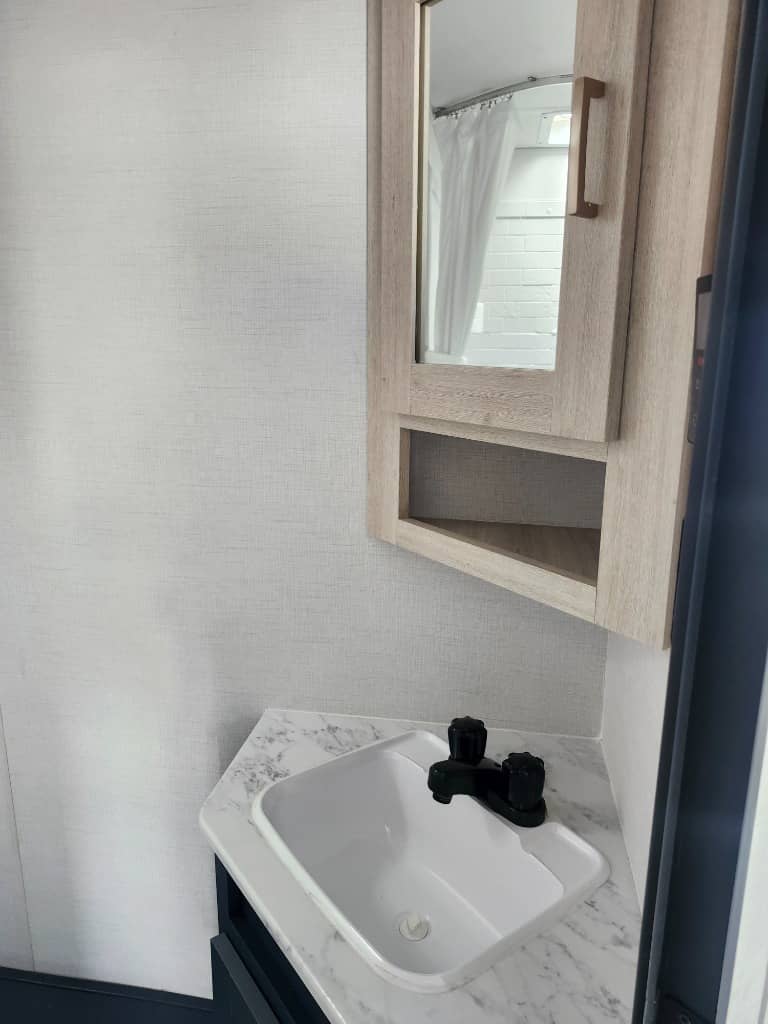 2025 Prime Time RV 2025 Prime Time RV Avenger - thumbnail 13