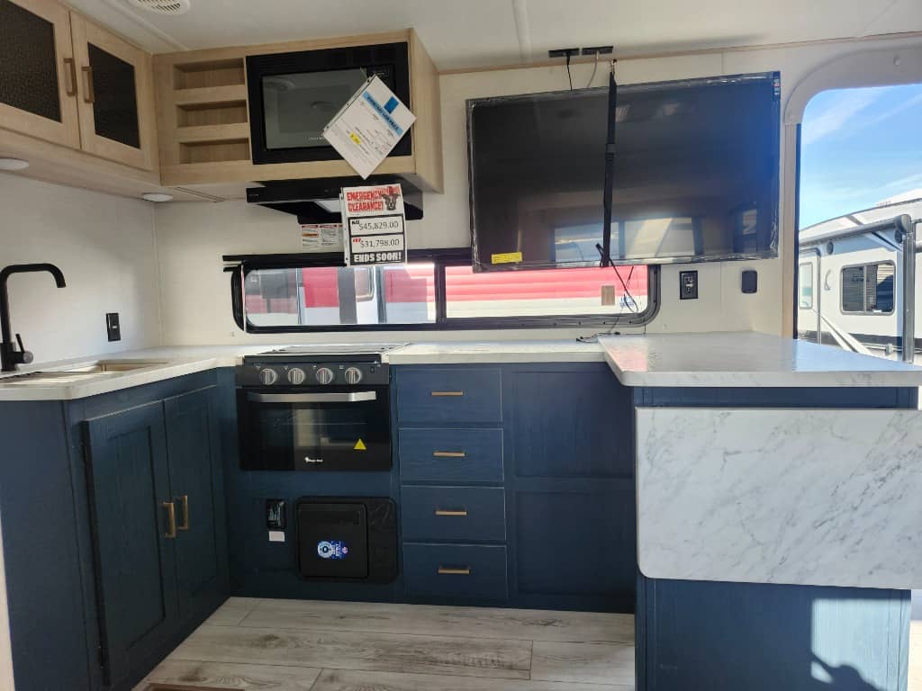 2025 Prime Time RV 2025 Prime Time RV Avenger - thumbnail 15