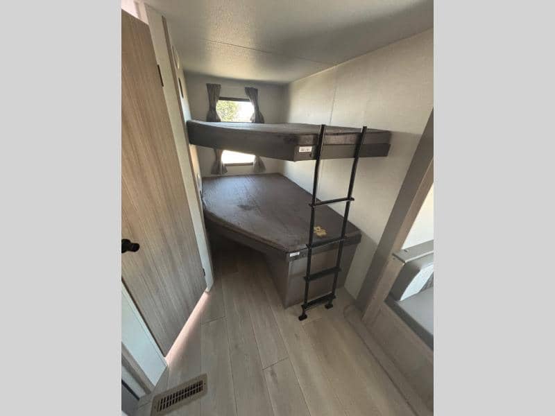 2025 KZ RV 2025 KZ RV Sportsmen - thumbnail 5