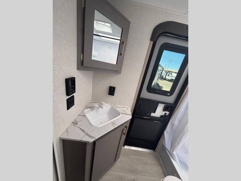 2025 KZ RV 2025 KZ RV Sportsmen - thumbnail 8