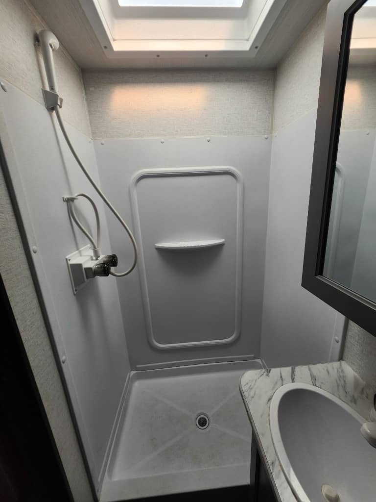 2024 Keystone RV 2024 Keystone RV Hideout Sport Single Axle - thumbnail 19