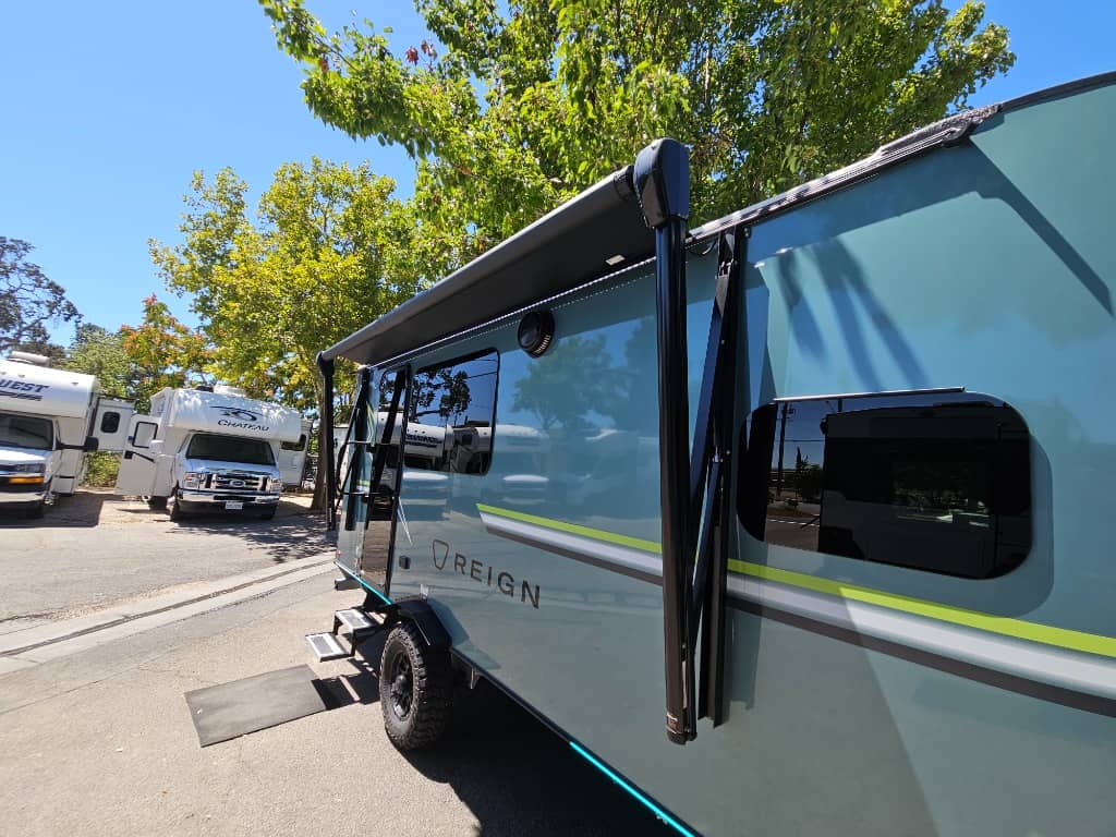 2026 Keystone RV 2026 Keystone RV Reign - thumbnail 11