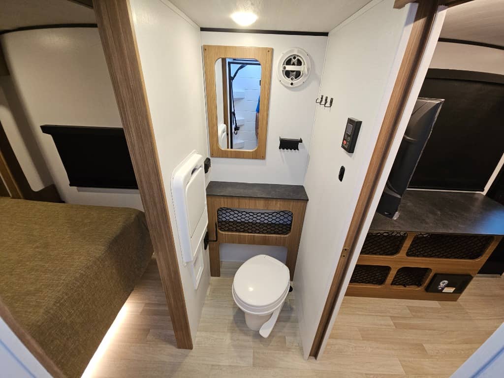 2026 Keystone RV 2026 Keystone RV Reign - thumbnail 31