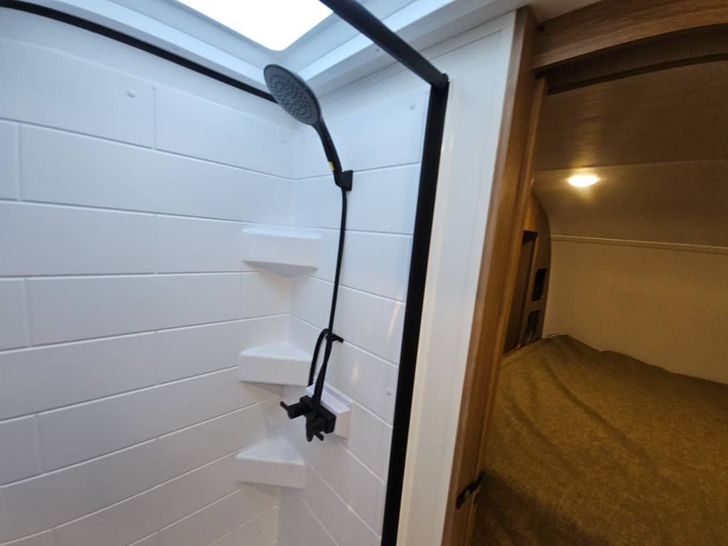 2026 Keystone RV 2026 Keystone RV Reign - thumbnail 34