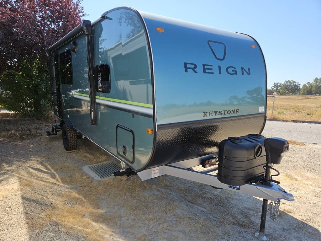 2026 Keystone RV 2026 Keystone RV Reign - thumbnail 1