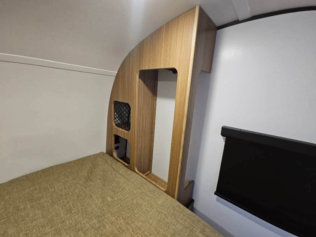 2026 Keystone RV 2026 Keystone RV Reign - thumbnail 40