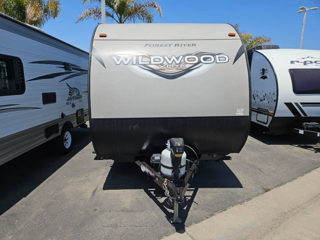 2018 Forest River 2018 Forest River Wildwood FSX - thumbnail 6