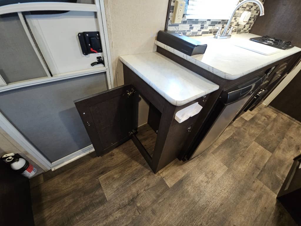 2018 Forest River 2018 Forest River Wildwood FSX - thumbnail 14