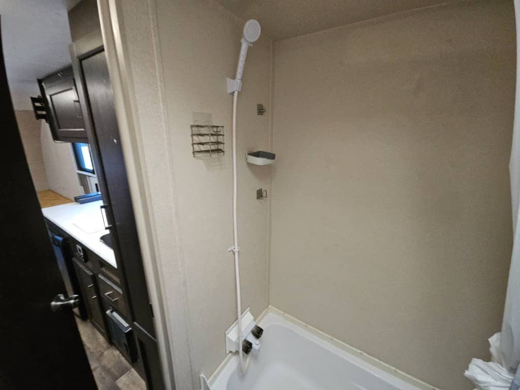 2018 Forest River 2018 Forest River Wildwood FSX - thumbnail 26