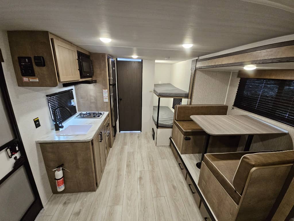 2025 Keystone RV 2025 Keystone RV Springdale Classic Mini - thumbnail 9