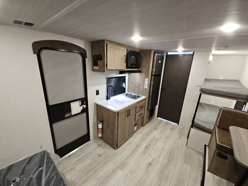 2025 Keystone RV 2025 Keystone RV Springdale Classic Mini - thumbnail 10