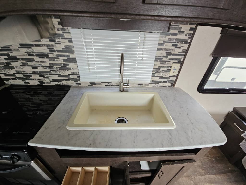 2019 Forest River 2019 Forest River Wildwood X-Lite - thumbnail 24