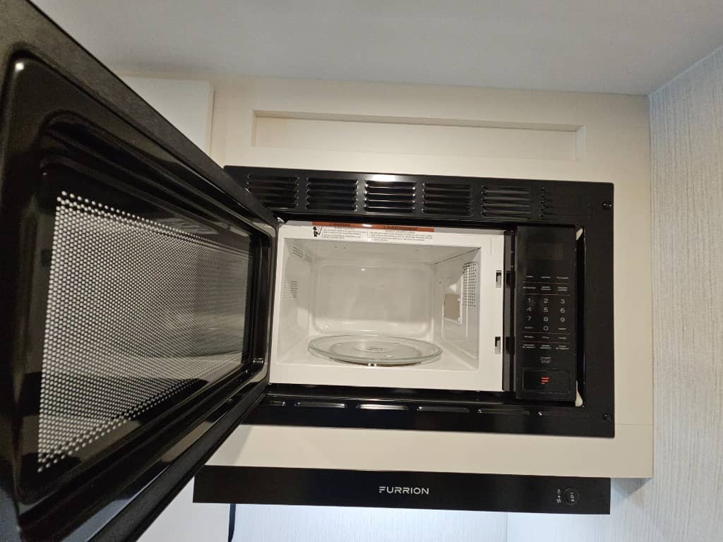 2026 Winnebago 2026 Winnebago Thrive - thumbnail 18