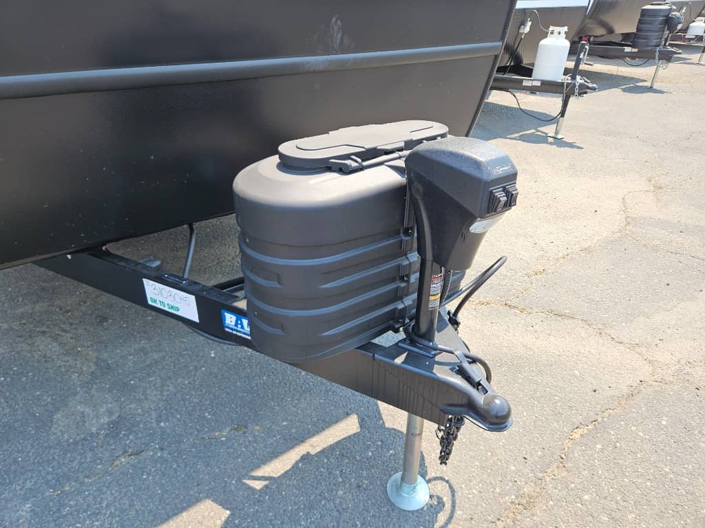 2026 Winnebago 2026 Winnebago Thrive - thumbnail 43