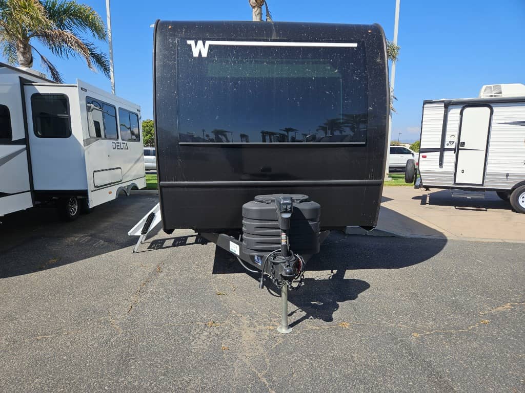 2026 Winnebago 2026 Winnebago Thrive - thumbnail 7